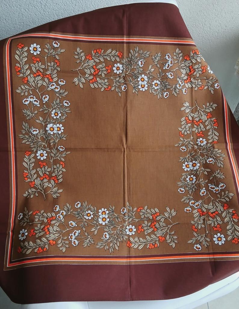 vintage tafelkleed bruin oranje, Ophalen of Verzenden, Nieuw, Vierkant, Binnen