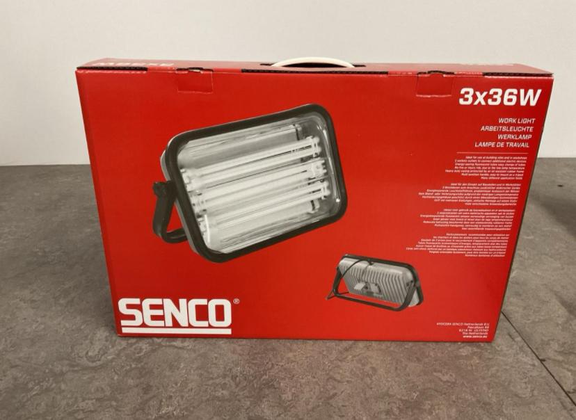 SENCO Bouwlamp 3x36W  NIEUW, Doe-het-zelf en Verbouw, Minder dan 50 watt, Ophalen of Verzenden, Senco, Lamp met armatuur