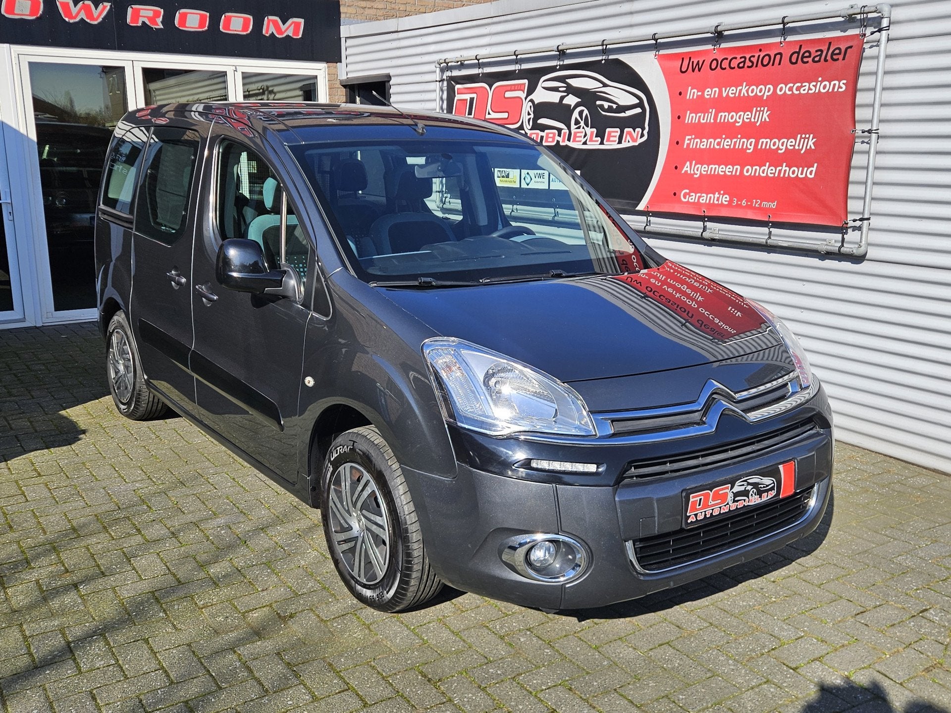 Citroën Berlingo 1.6 VTi Attraction Citroen Berlingo 1.6 VT, Auto's, Voorwielaandrijving, Gebruikt, 4 cilinders, 98 pk