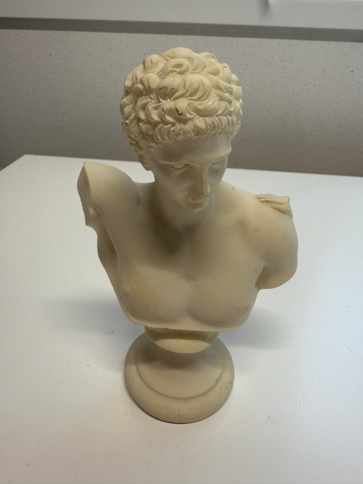 Klassieke Buste van een Man - Steen of Keramiek, Buste, Ophalen of Verzenden, 20 - 50 cm, Beige