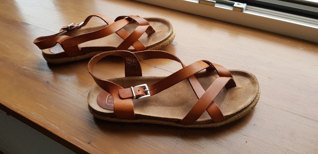 Maruti cognac leren dames sandalen maat 39, Overige kleuren, Zo goed als nieuw, Sandalen of Muiltjes, Ophalen of Verzenden
