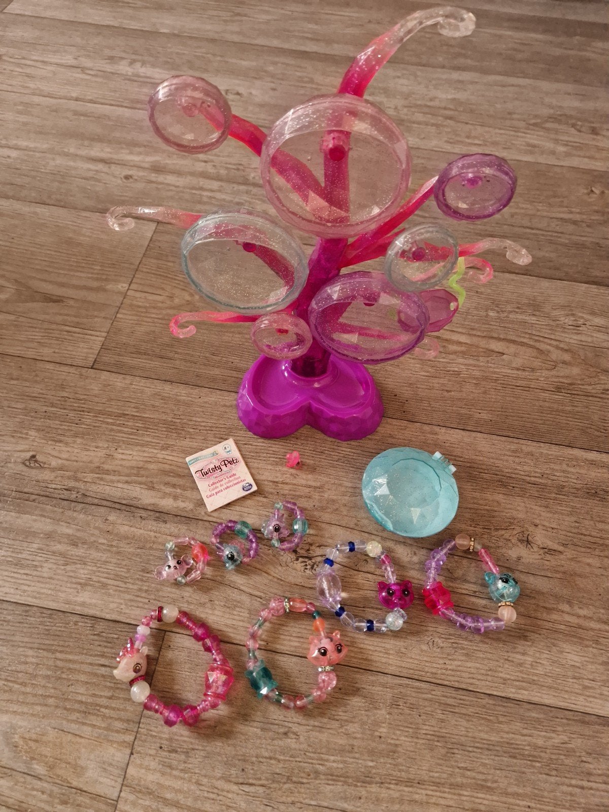 Twisty Petz boom met 4 Twisty Petz en 3 baby Petz, Ophalen of Verzenden, Zo goed als nieuw, Jongen of Meisje