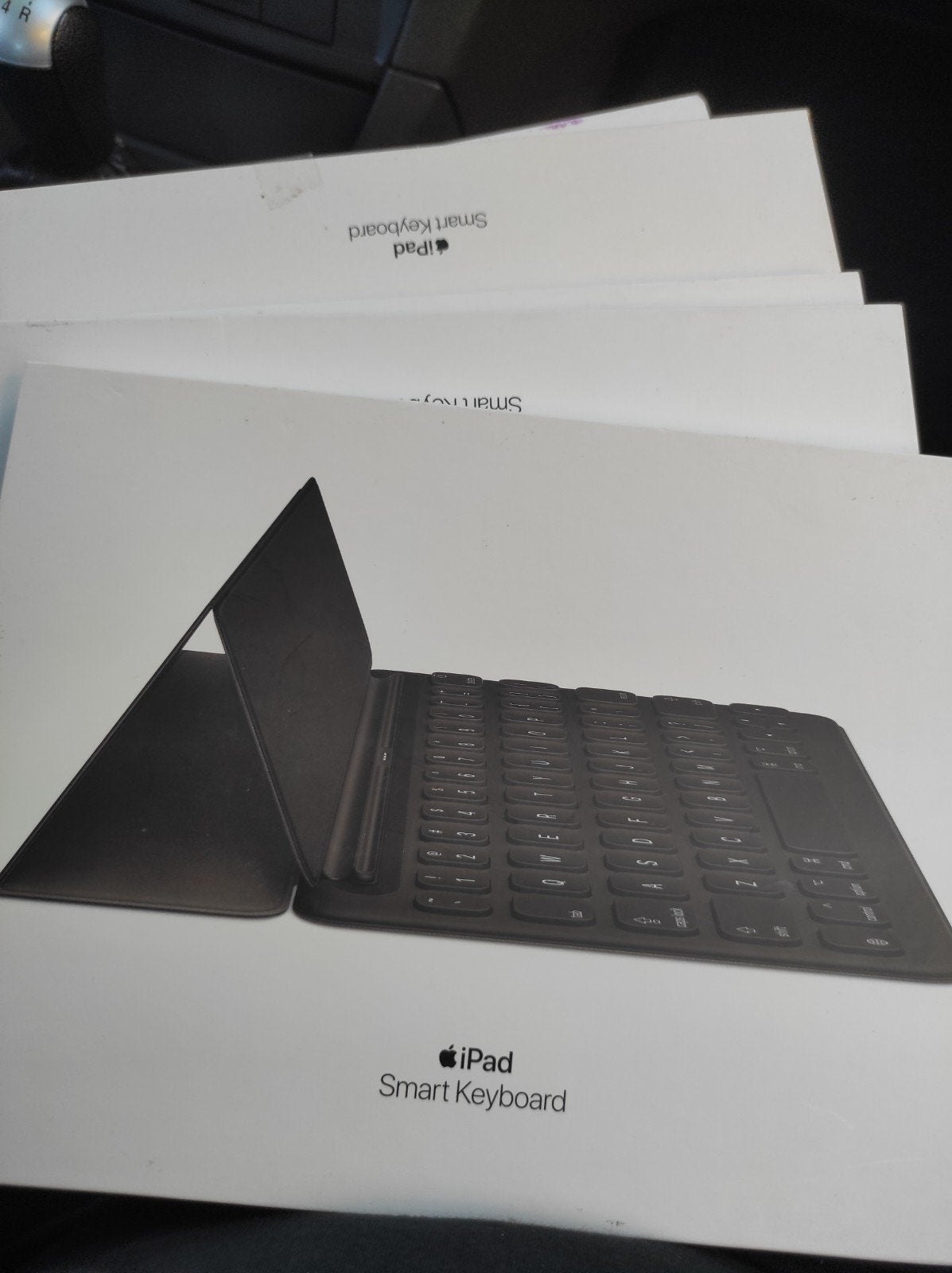 Apple Smart Keyboard voor iPad (7e/8e gen, Air 3, Pro 10.5), Spelcomputers en Games, Spelcomputers | Nintendo Consoles | Accessoires