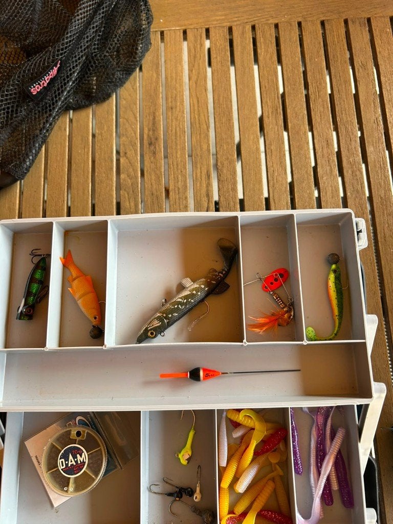Diverse visspullen., Ophalen, Zo goed als nieuw