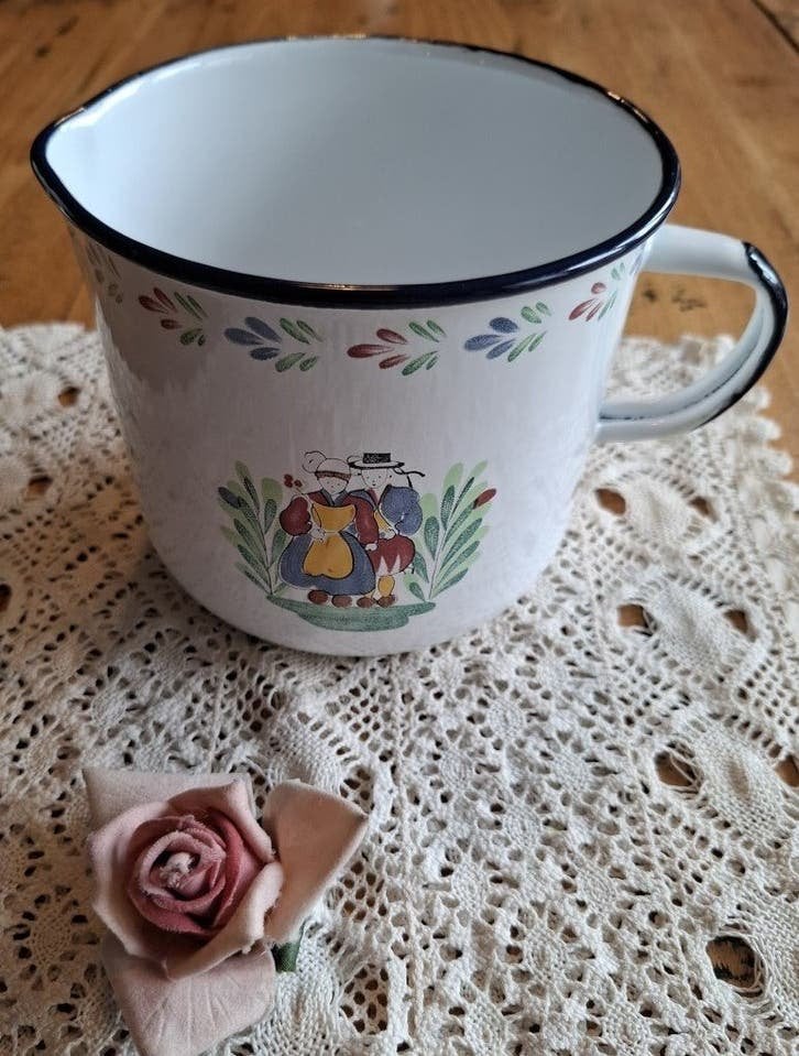 Vintage Franse emaille kan met Bretons paar, Bretagne, Antiek en Kunst, Ophalen of Verzenden