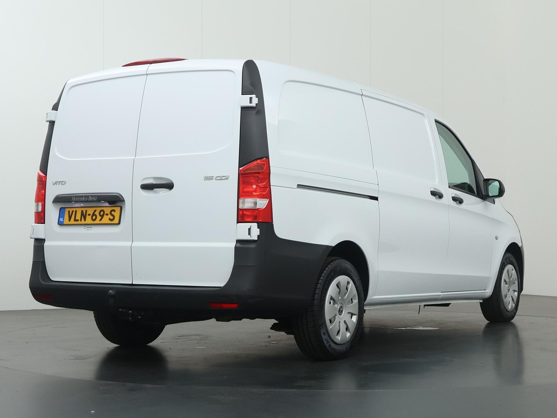 Mercedes-Benz Vito 116 CDI | L2 Lang | Airco | Parkeercamera, Gebruikt, Euro 6, 4 cilinders, 2000 kg