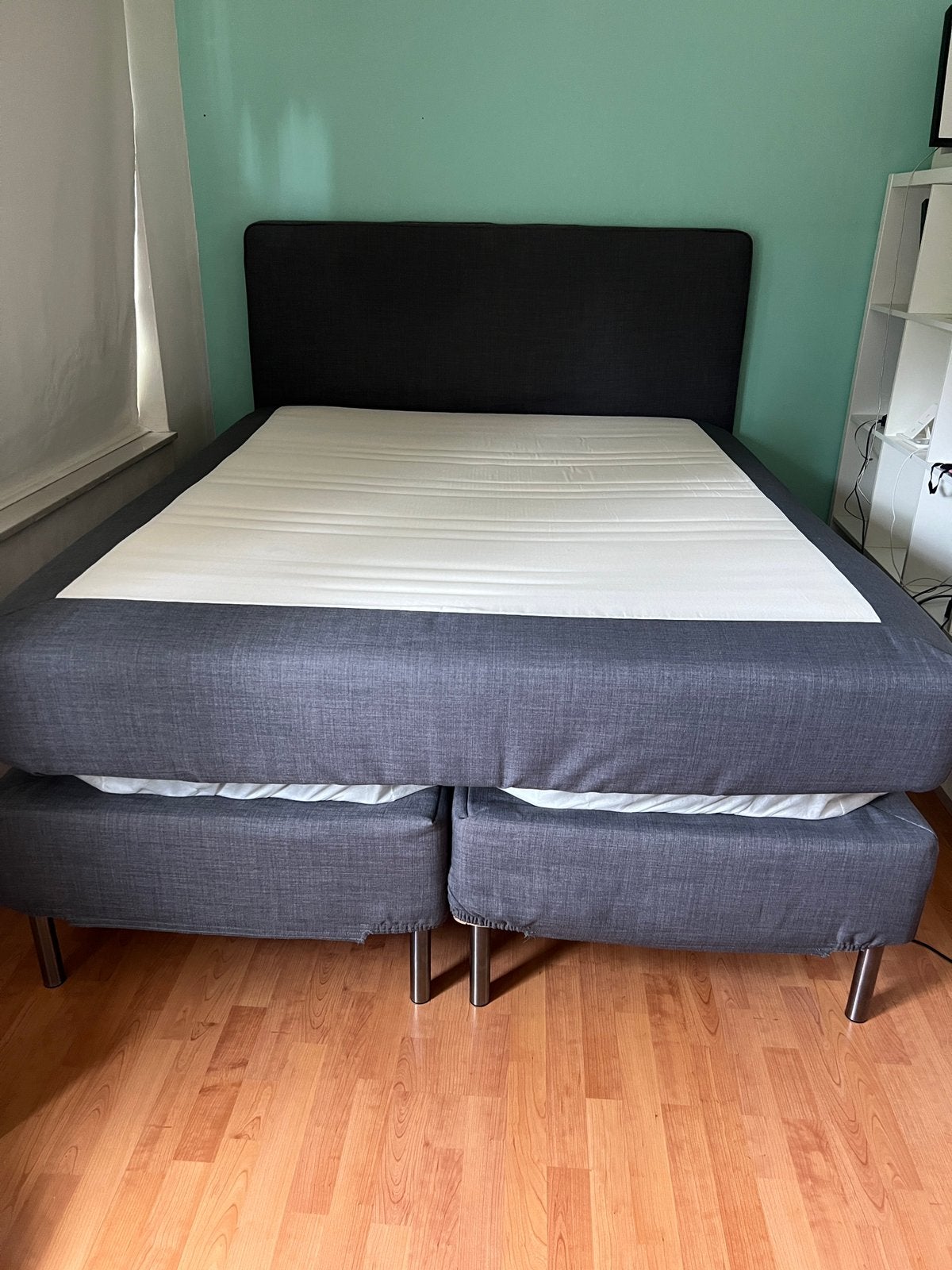 Ikea bed grijs, Huis en Inrichting, Ophalen, Gebruikt, Grijs, Tweepersoons