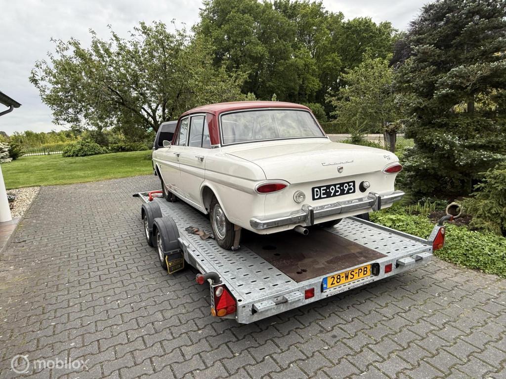 Ford Taunus 12M P4 1.5 TS Sedan 4drs Gerestaureerd! Geen Tec, Auto's, Stof, Overige modellen, Wit, Handgeschakeld