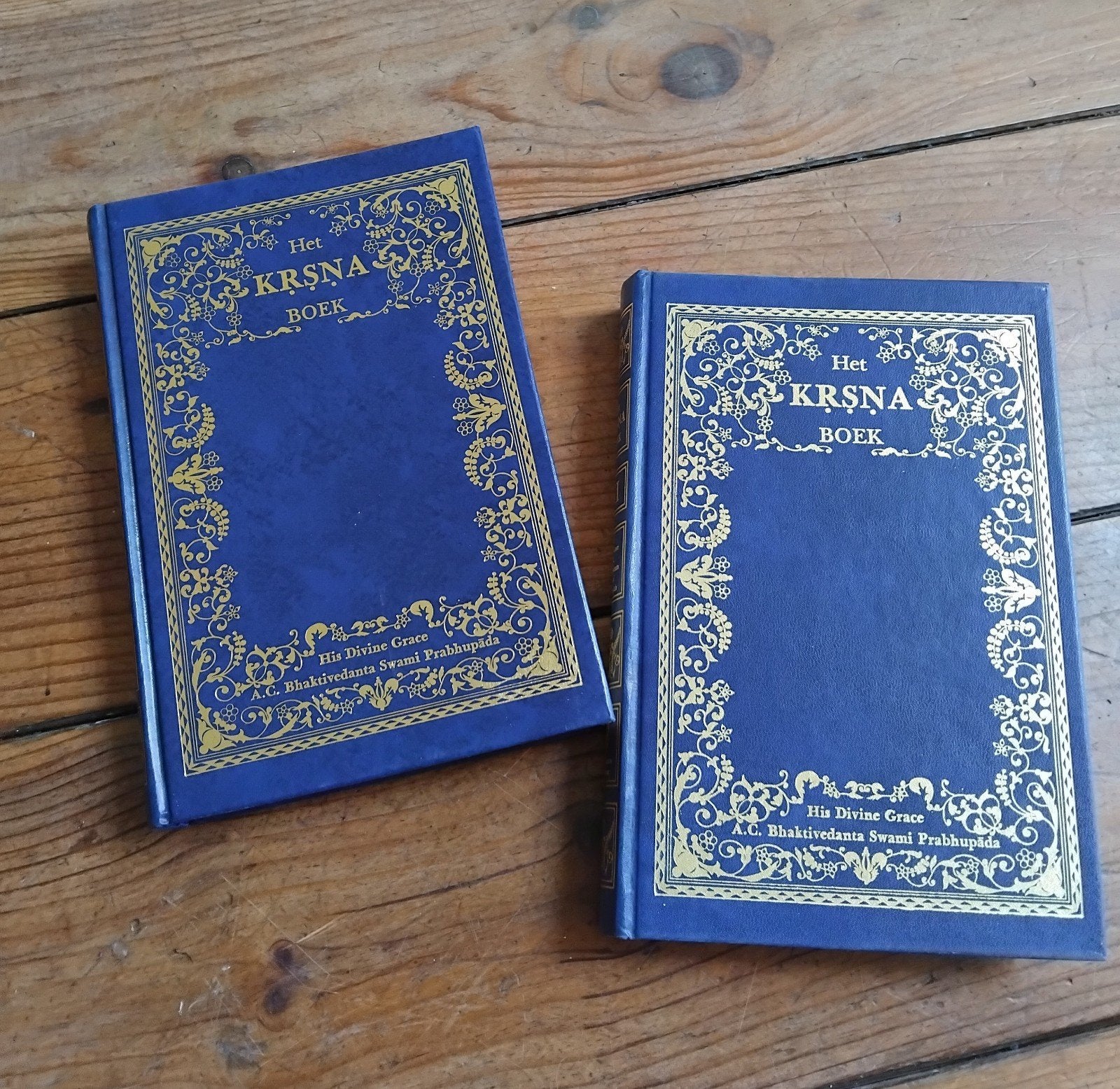 Het KRSNA boek. Deel 1 en 3., Boeken, Ophalen of Verzenden