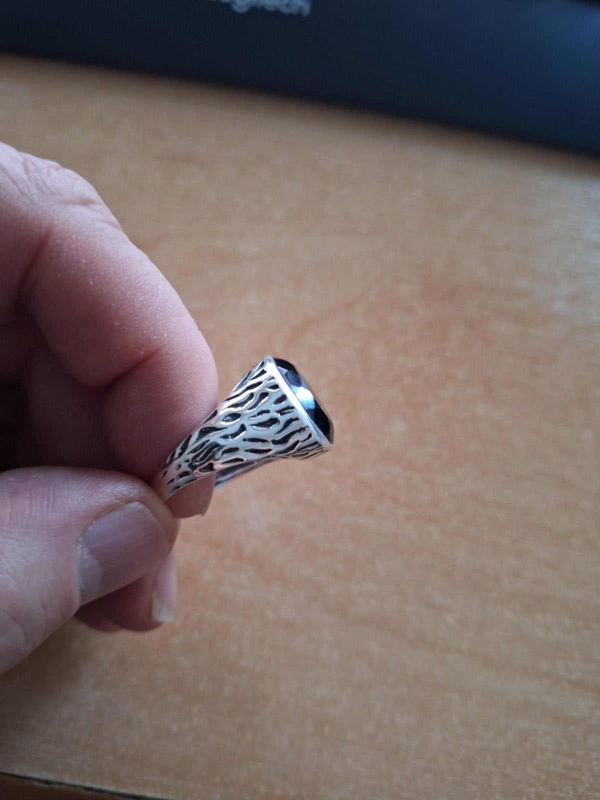 Zilveren ring met zwarte Onyx, Sieraden, Tassen en Uiterlijk, Ringen, 20 of groter, Zwart, Ophalen of Verzenden, Zo goed als nieuw