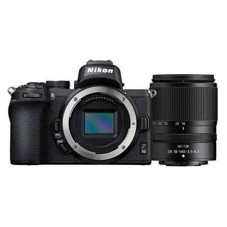 Nikon Z50 + Nikon Z DX 18-140mm f/3.5-6.3 VR, Ophalen, Beeldstabilisatie, Accu, Zo goed als nieuw
