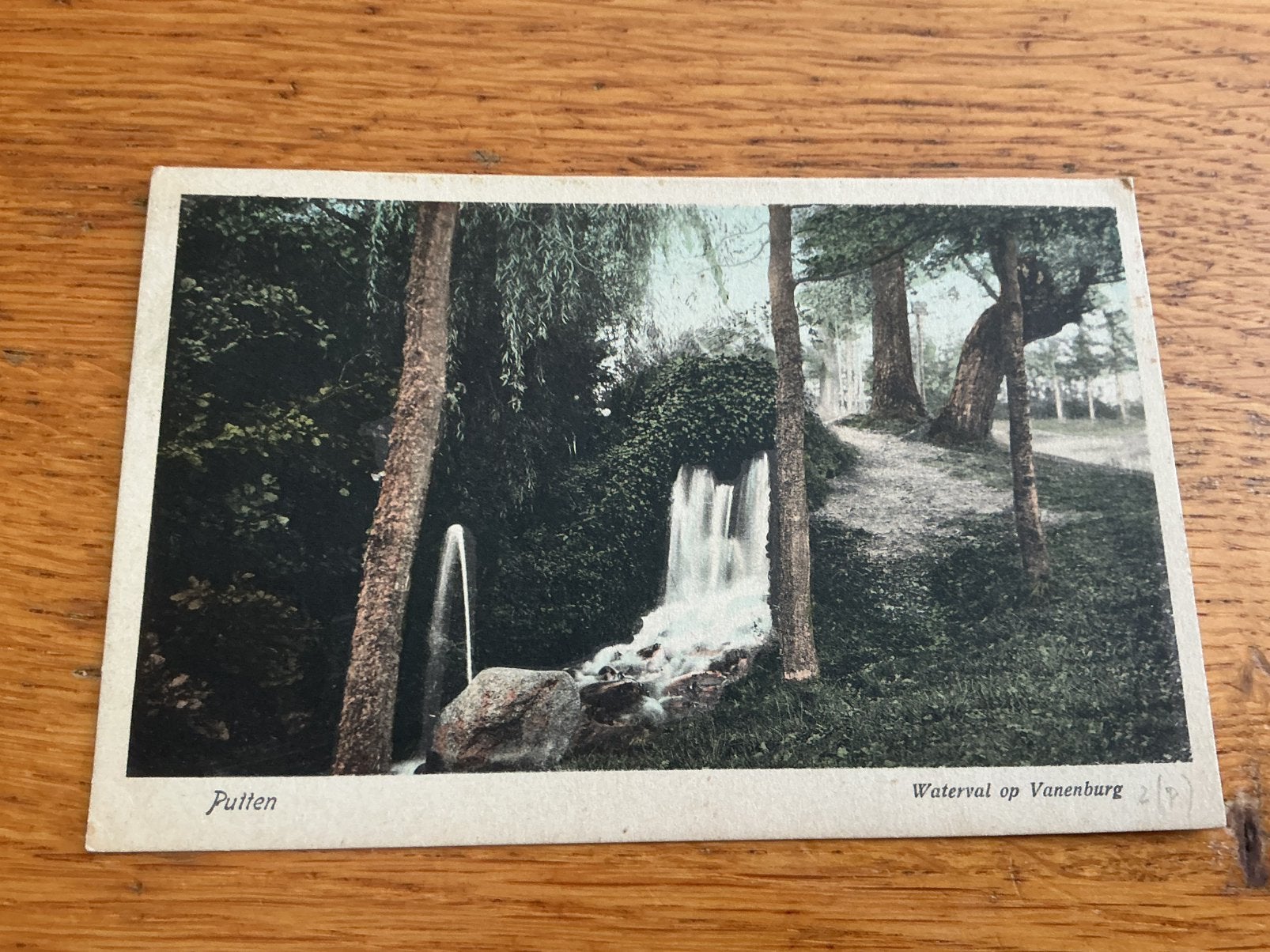 V269 Putten waterval op Vanenburg, Ophalen of Verzenden, Gelderland