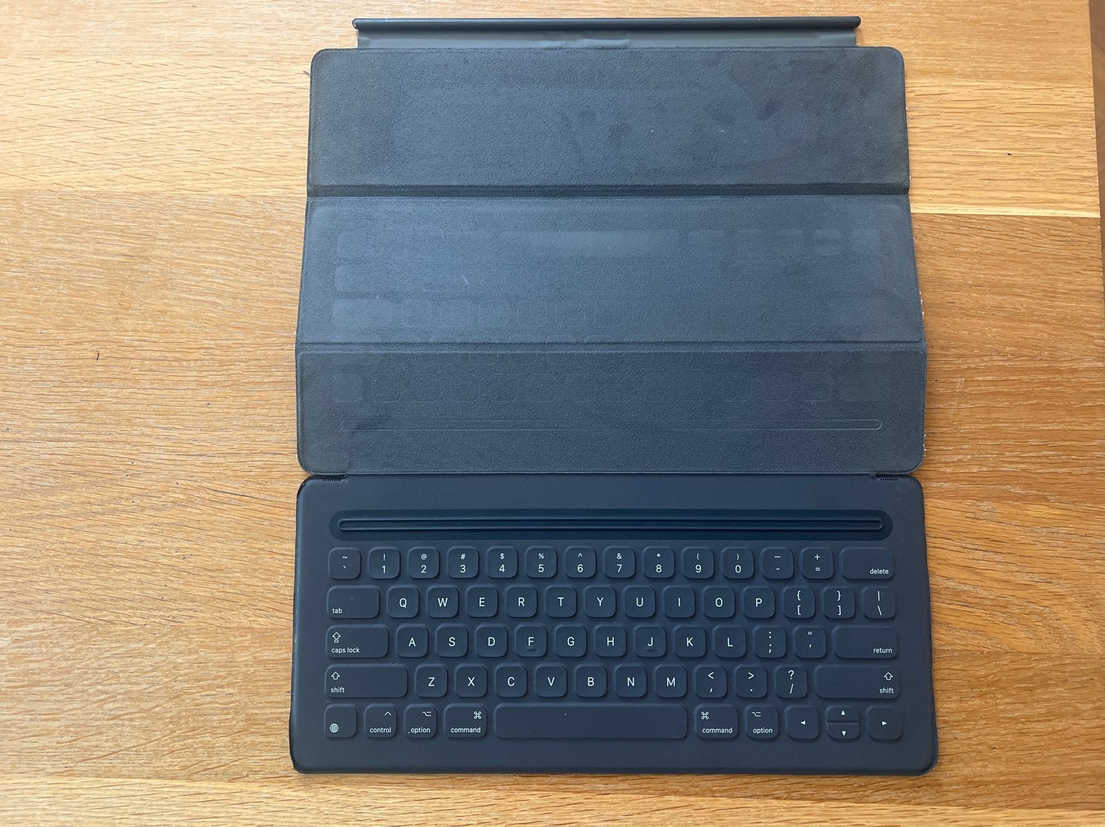 Apple Smart Keyboard Folio voor iPad Pro (Model A1636), Computers en Software, Toetsenborden, Gebruikt, Qwerty, Bedraad, Ophalen of Verzenden