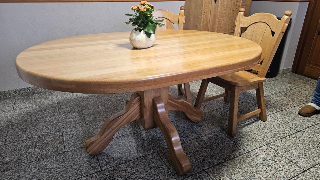 Ovale eettafel met 4 stoelen massief eiken., Huis en Inrichting, Tafels | Eettafels, Ophalen, Gebruikt, 100 tot 150 cm, Eikenhout