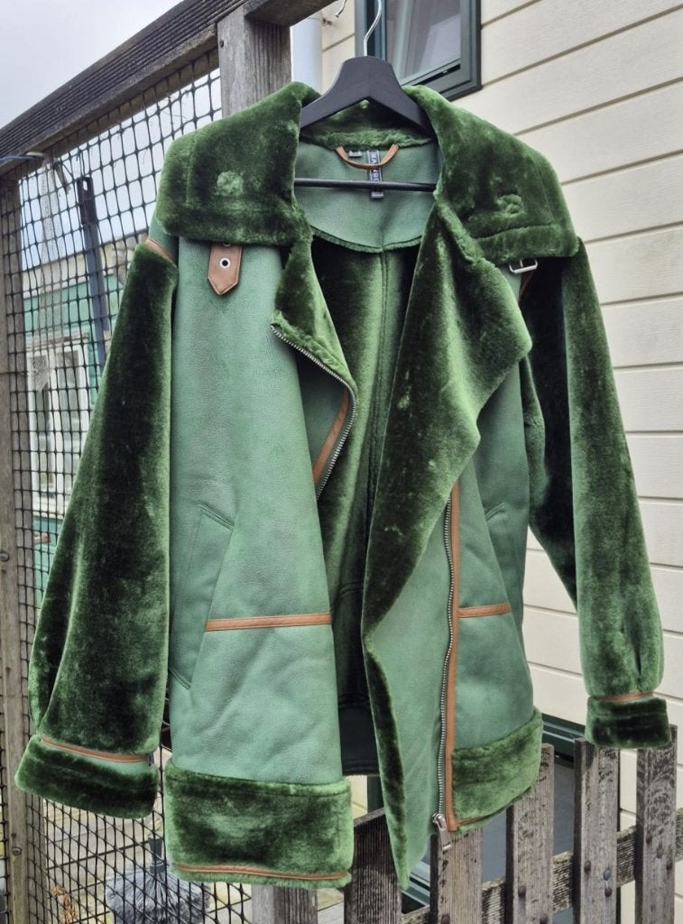 Groene jas met teddybont, Rainbow, Maat 42/44 (L), Ophalen of Verzenden, Zo goed als nieuw