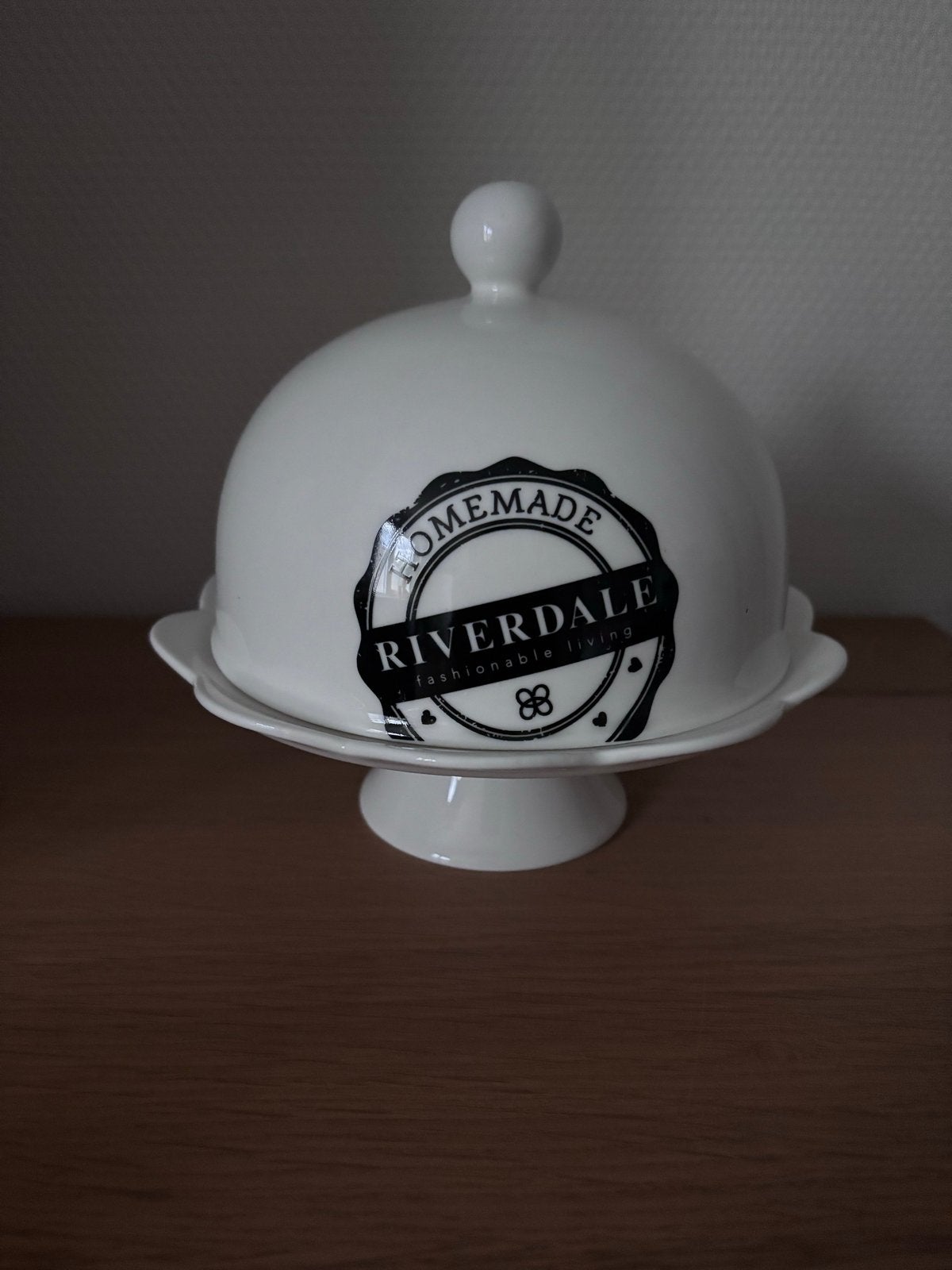 Riverdale 'Homemade' kaasstolp op voet, Overige merken, Keramiek, Overige typen, Ophalen of Verzenden