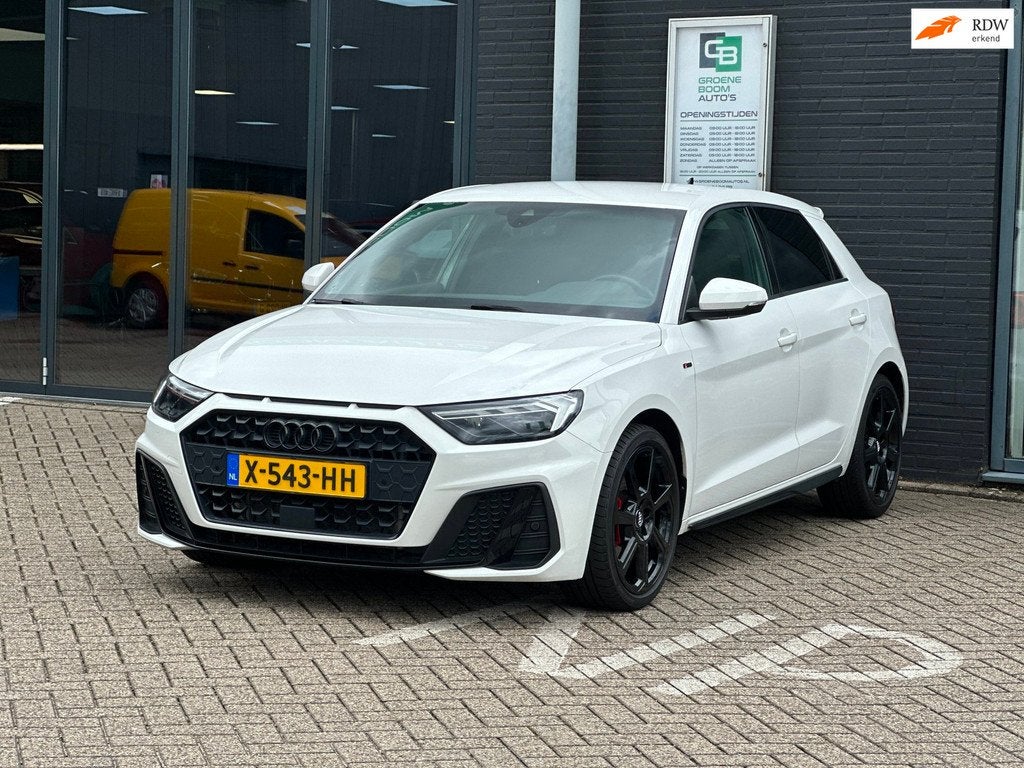 Audi A1 Sportback 35 TFSI Pro Line S/150 PK/CAMERA/NAVI/CARP, Auto's, Audi, Euro 6, 4 cilinders, 150 pk, Leder en Stof
