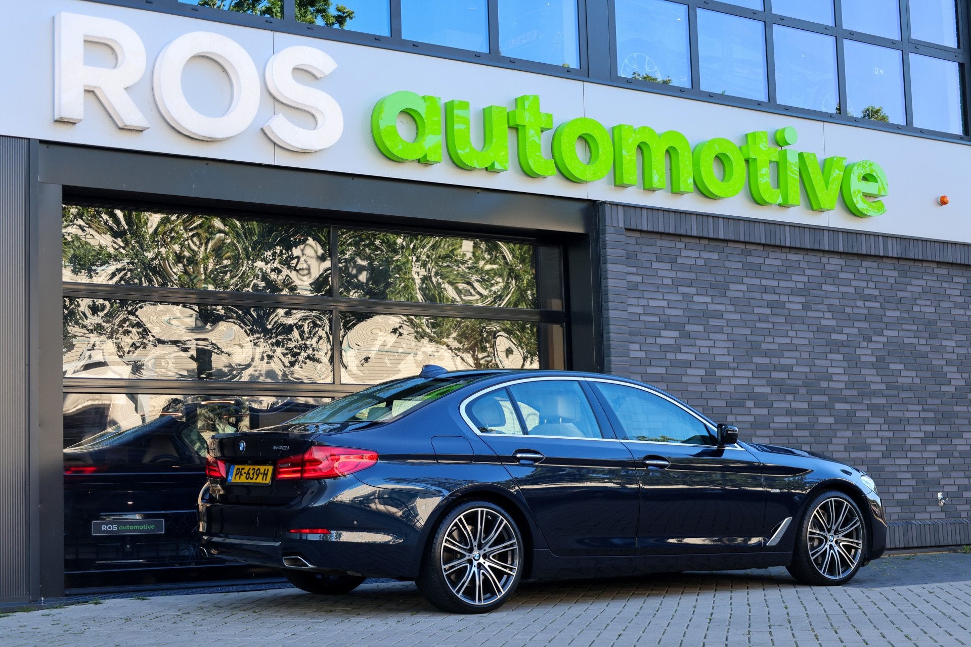 BMW 5 Serie 540i xDrive High Executive | NAP! | DEALER.OND |, Automaat, Dealer onderhouden, Gebruikt, 2000 kg