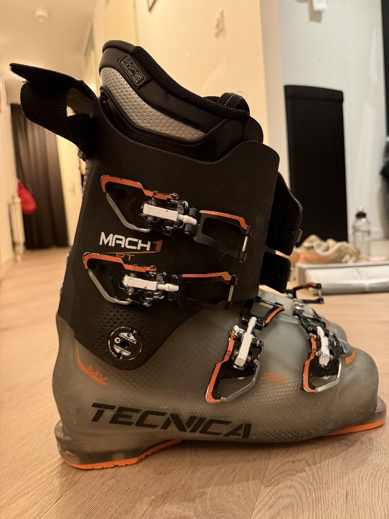 Technica Mach1 skischoenen flex 110 met UltraFit - Mondo: 29, Sport en Fitness, 160 tot 180 cm, Gebruikt, Schoenen, Skiën