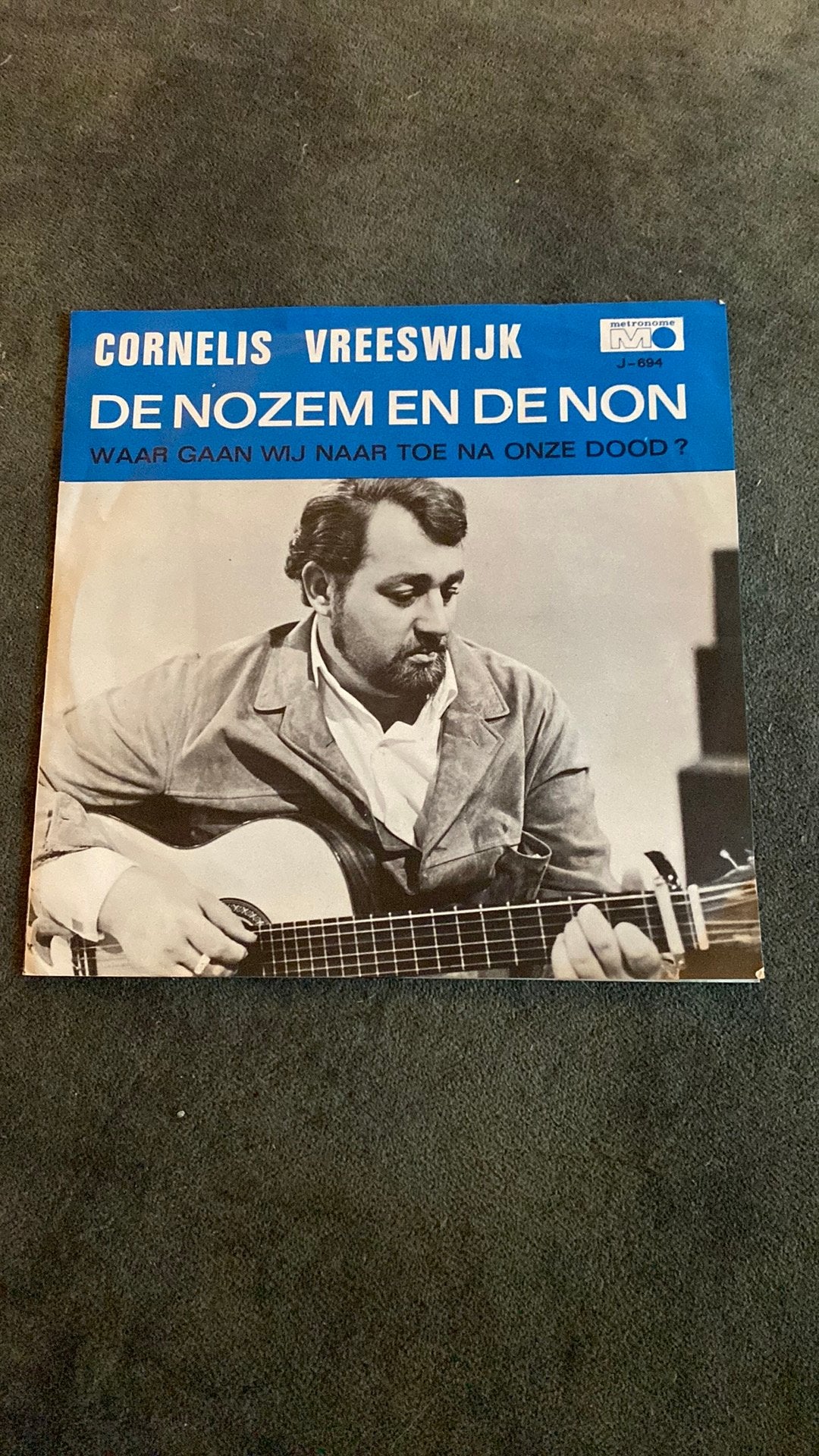 Vinyl single Cornelis Vreeswijk - De nozem en de non, Ophalen of Verzenden, Zo goed als nieuw, Nederlandstalig