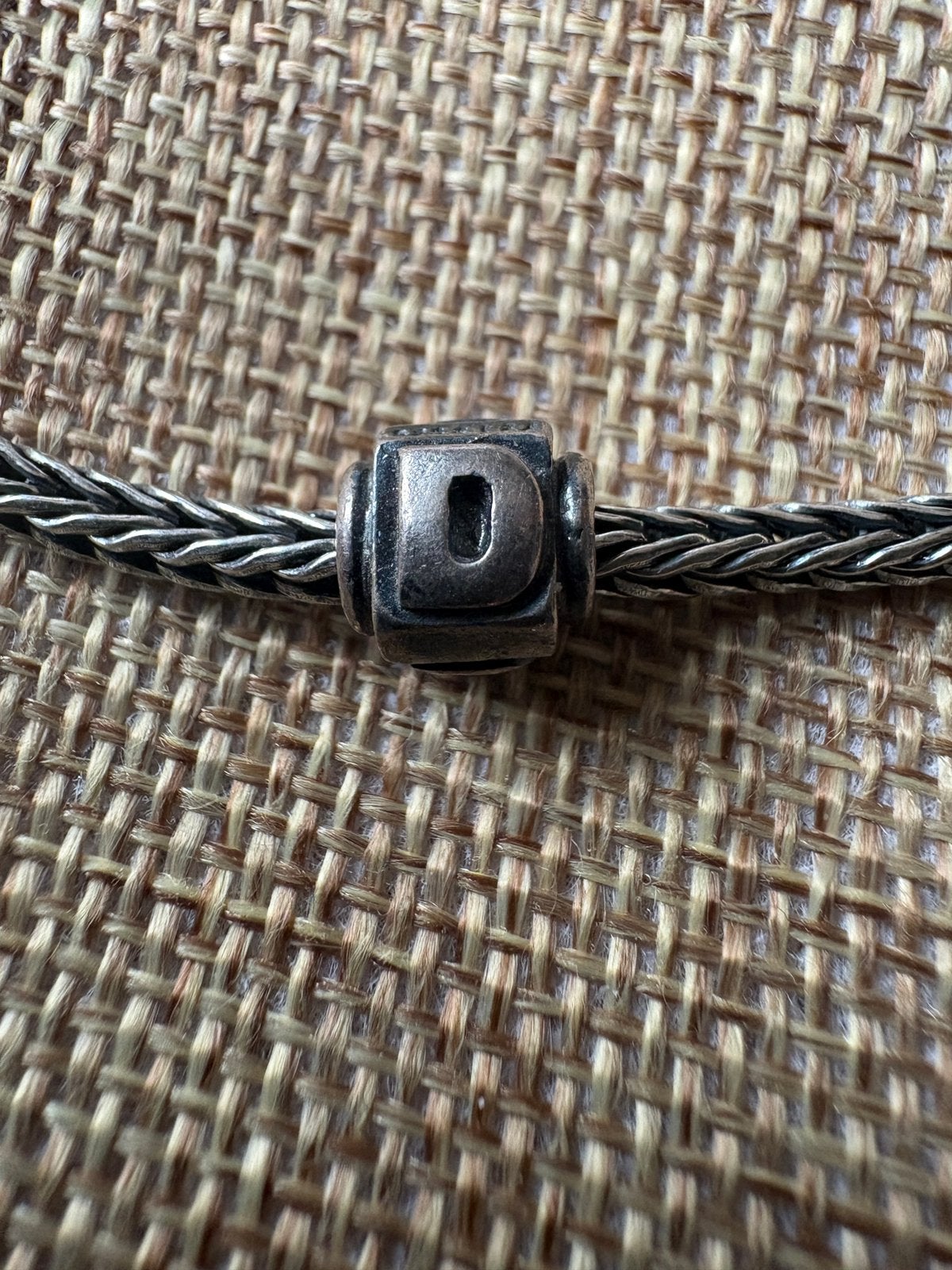 Trollbeads oude alfabet letter D, Verzenden, Nieuw, Zilver, Trollbeads