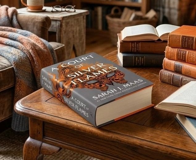 A Court of Silver Flames - Sarah J. Maas (Hardcover) ENGLISH, Boeken, Ophalen of Verzenden, Zo goed als nieuw