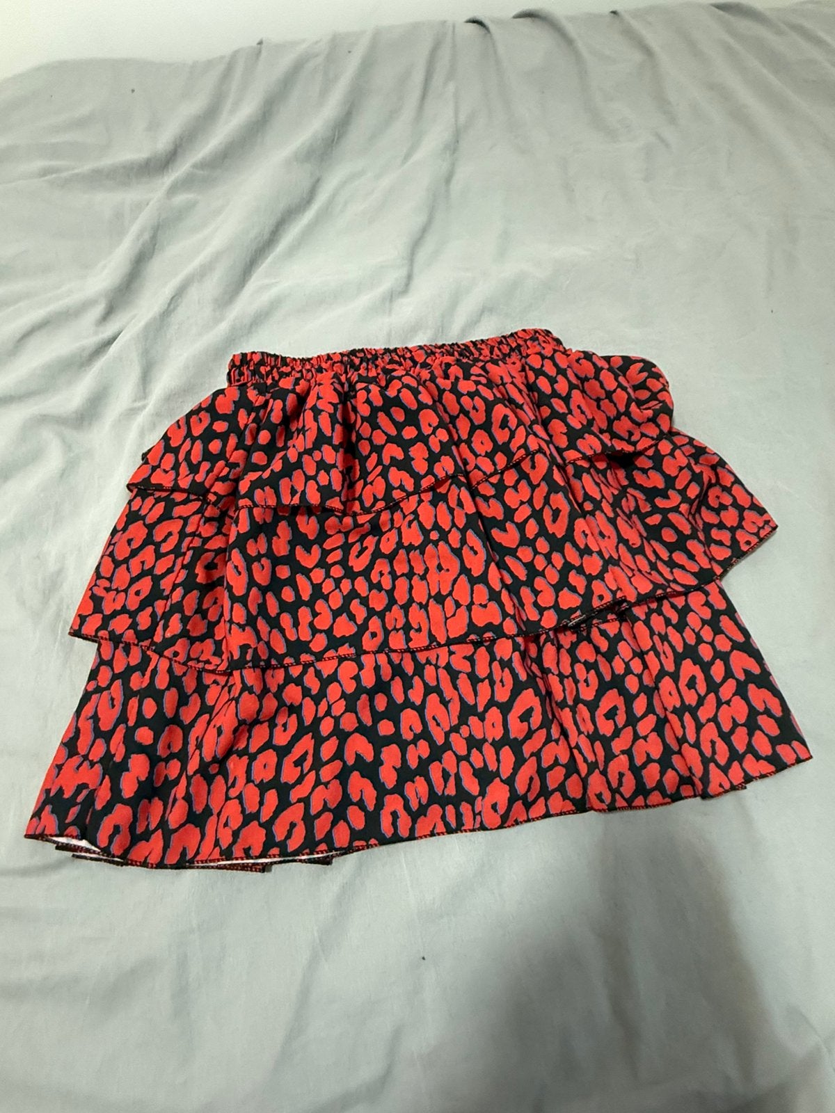 Rokje, Gedragen, Boven de knie, Rood, Ophalen