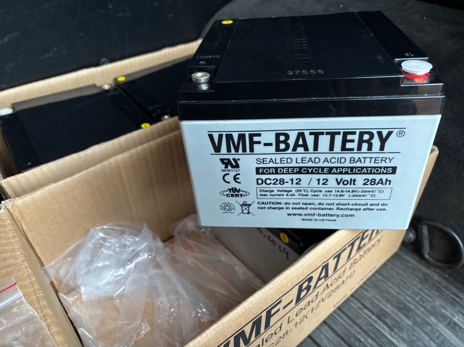 Nieuwe VMF Deep Cycle AGM Accu 12V 28Ah €60 per stuk, Ophalen of Verzenden, Nieuw