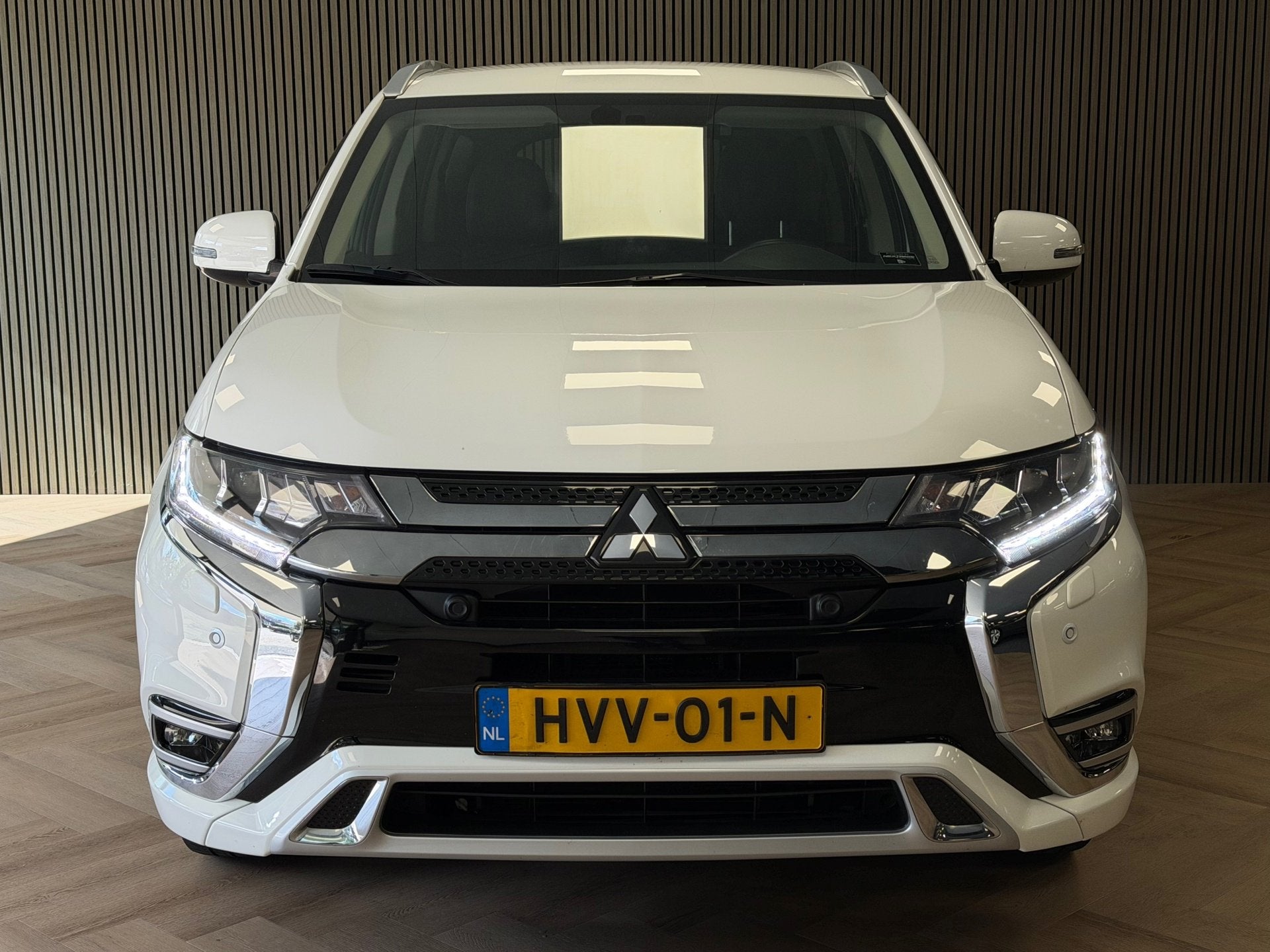 Mitsubishi Outlander 2.4 PHEV AUT. PLUG-IN CAMERA NAVIGATIE, Automaat, 135 pk, Euro 6, 4 cilinders