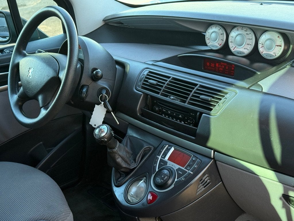 Peugeot 807 Gereserveerd!, Auto's, Peugeot, Voorwielaandrijving, Stof, Gebruikt, 4 cilinders