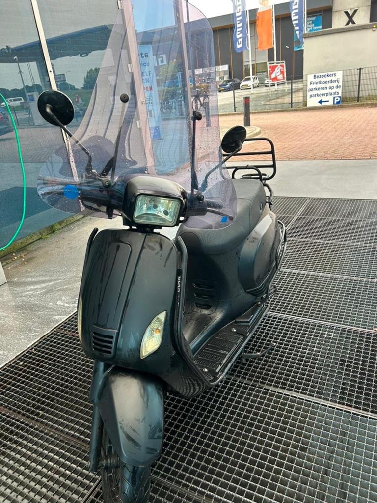 Senzo Riva S, mat zwart, Fietsen en Brommers, Scooters | Overige merken, Ophalen, Gebruikt, Maximaal 45 km/u, Senzo