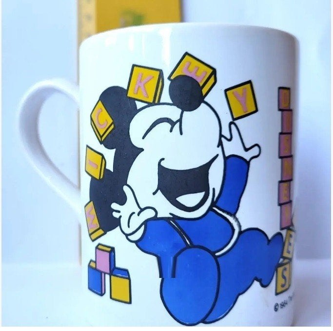 Baby Mickey Mouse mok Disney Kopje minnie mouse en nog Kop, Ophalen of Verzenden, Mickey Mouse, Zo goed als nieuw, Servies