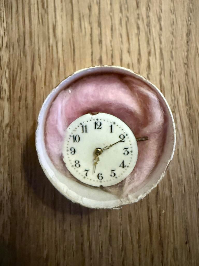 Antiek horlogewijzerplaatje in origineel doosje, Ophalen of Verzenden
