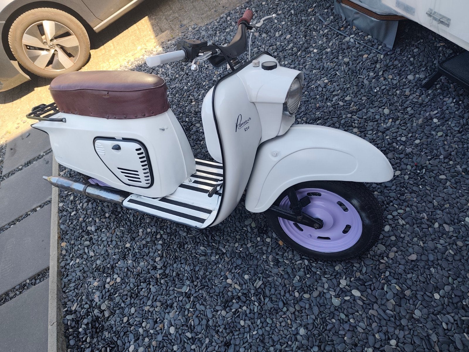 Rabeneick R50 uit 1962 – Klassieke scooter met veel potentie, Fietsen en Brommers, Ophalen, Benzine