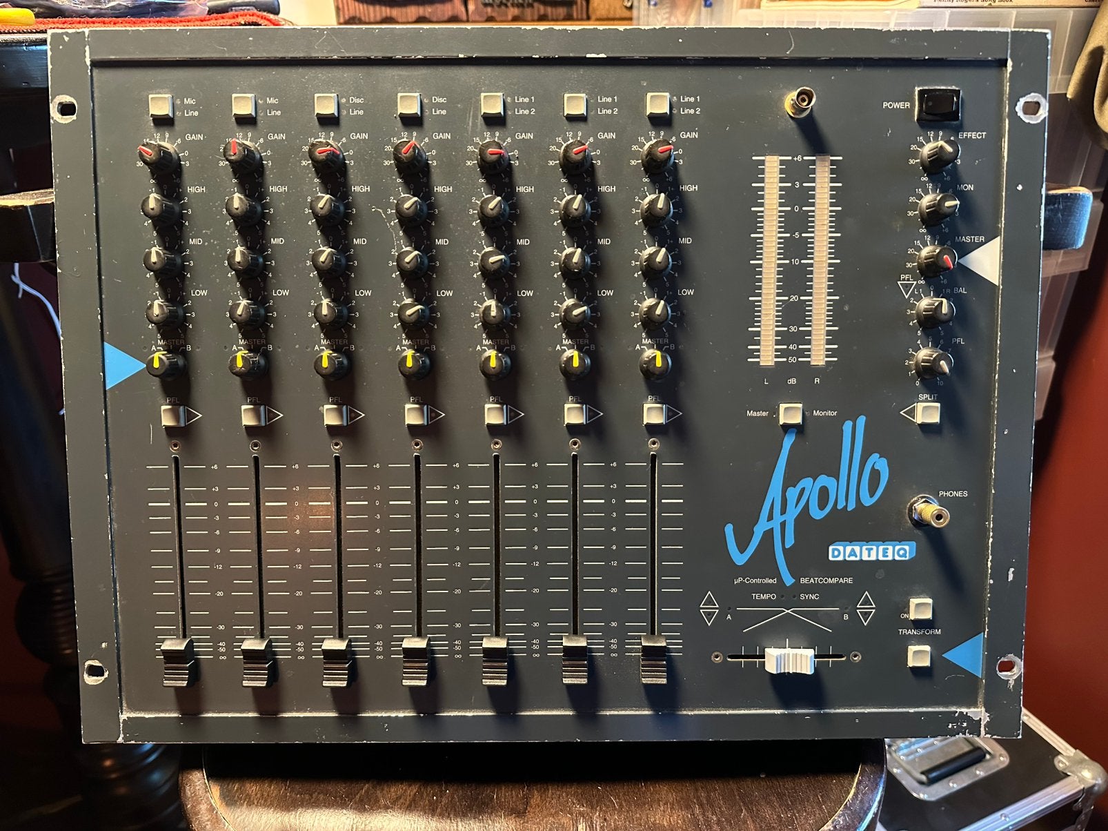 Dateq Apollo, Muziek en Instrumenten, Mengpanelen, Gebruikt, 5 tot 10 kanalen, Microfooningang, Ophalen of Verzenden
