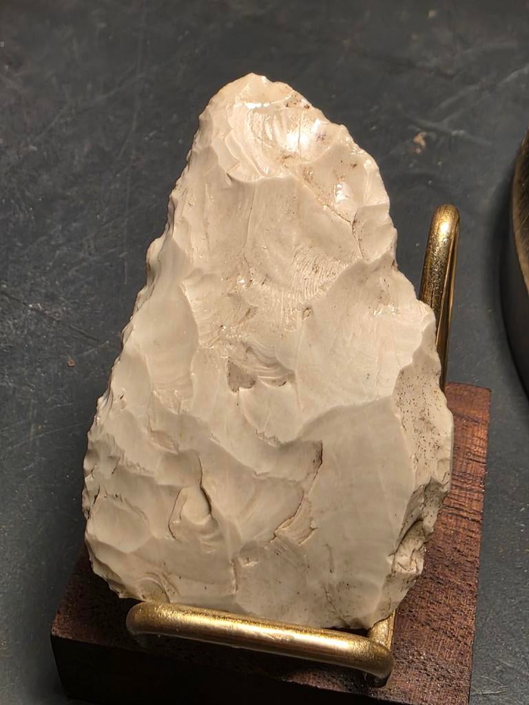 Vuistbijl prehistorie, Verzamelen, Mineralen en Fossielen, Ophalen of Verzenden