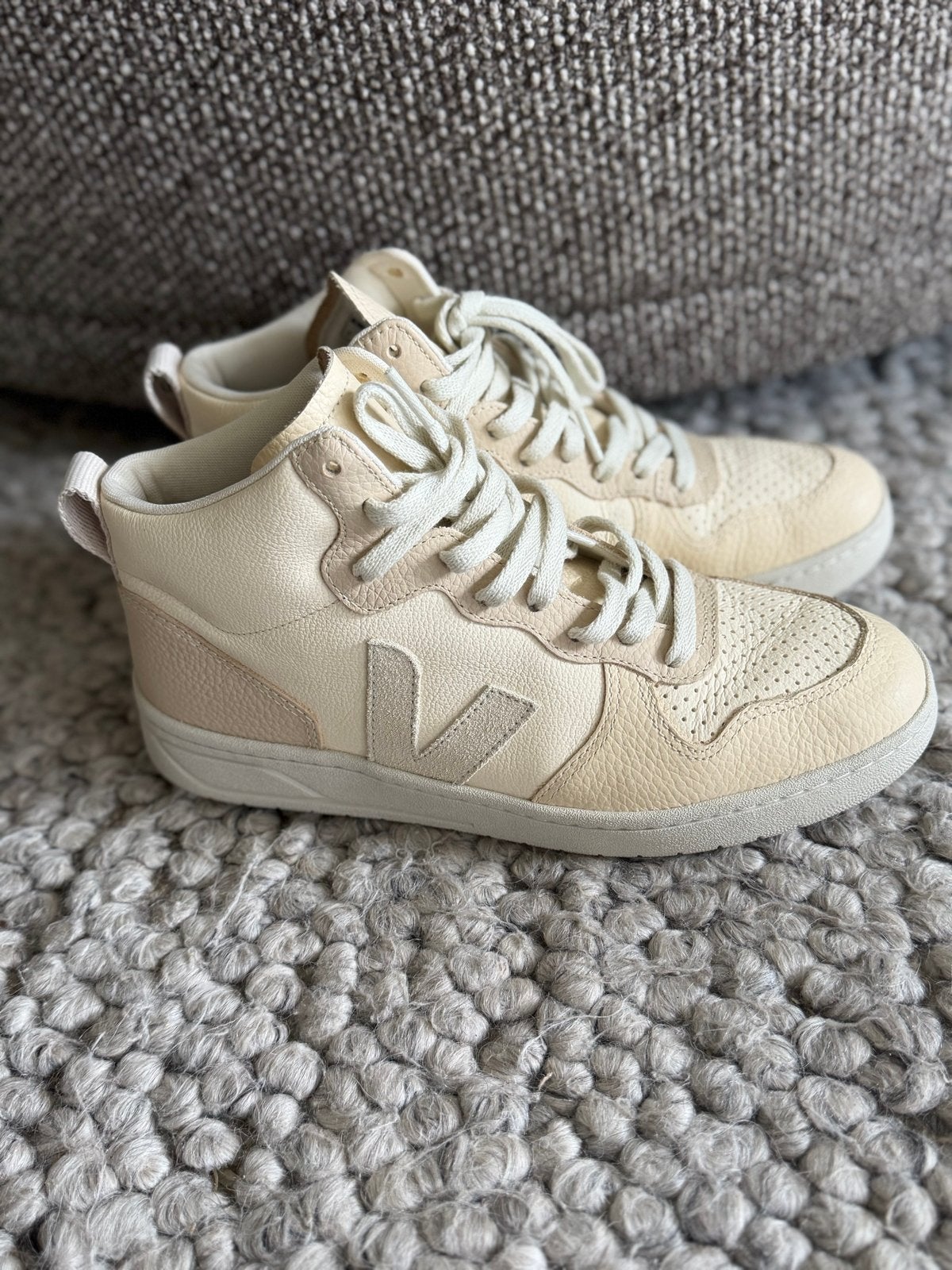 Veja sneakers maat 40 voor heren, Kleding | Dames, Ophalen of Verzenden, Zo goed als nieuw, Beige, Sneakers of Gympen
