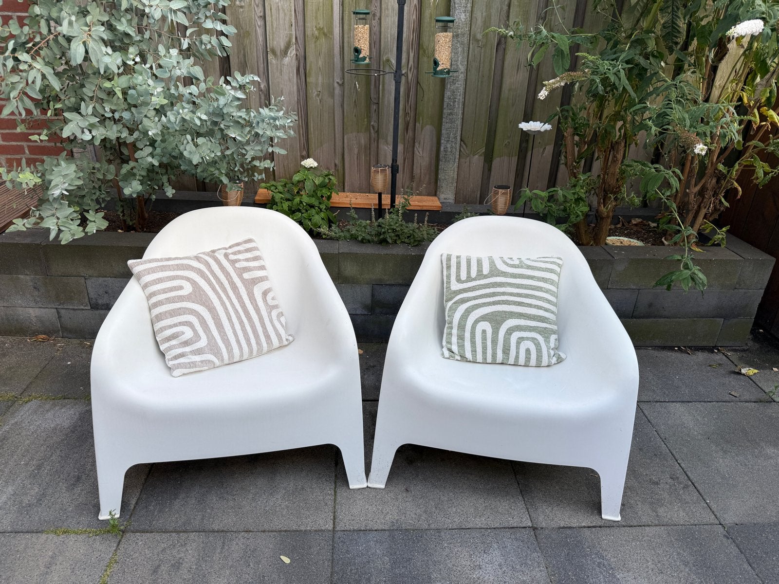 2x IKEA Skarpö stoelen - Wit kunststof, Ophalen, Gebruikt, Kunststof