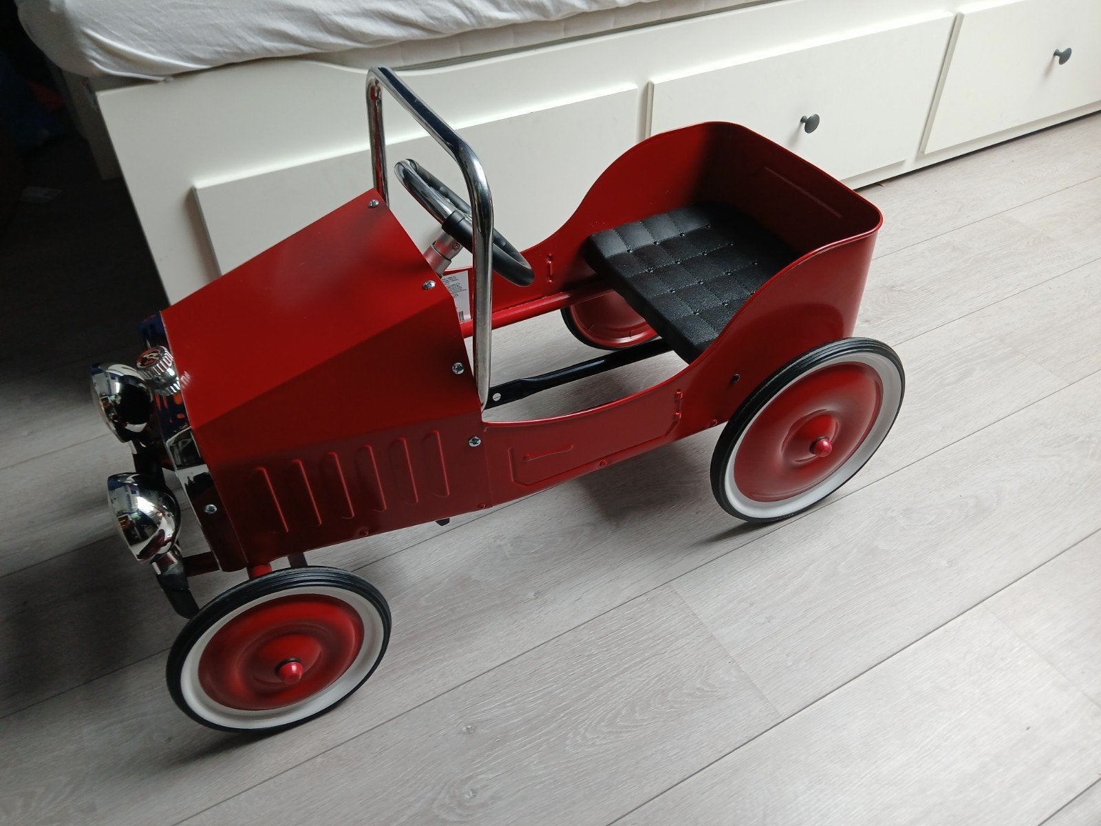 Goki rode loopauto trapauto brandweerwagen, Ophalen, Zo goed als nieuw, Trapvoertuig