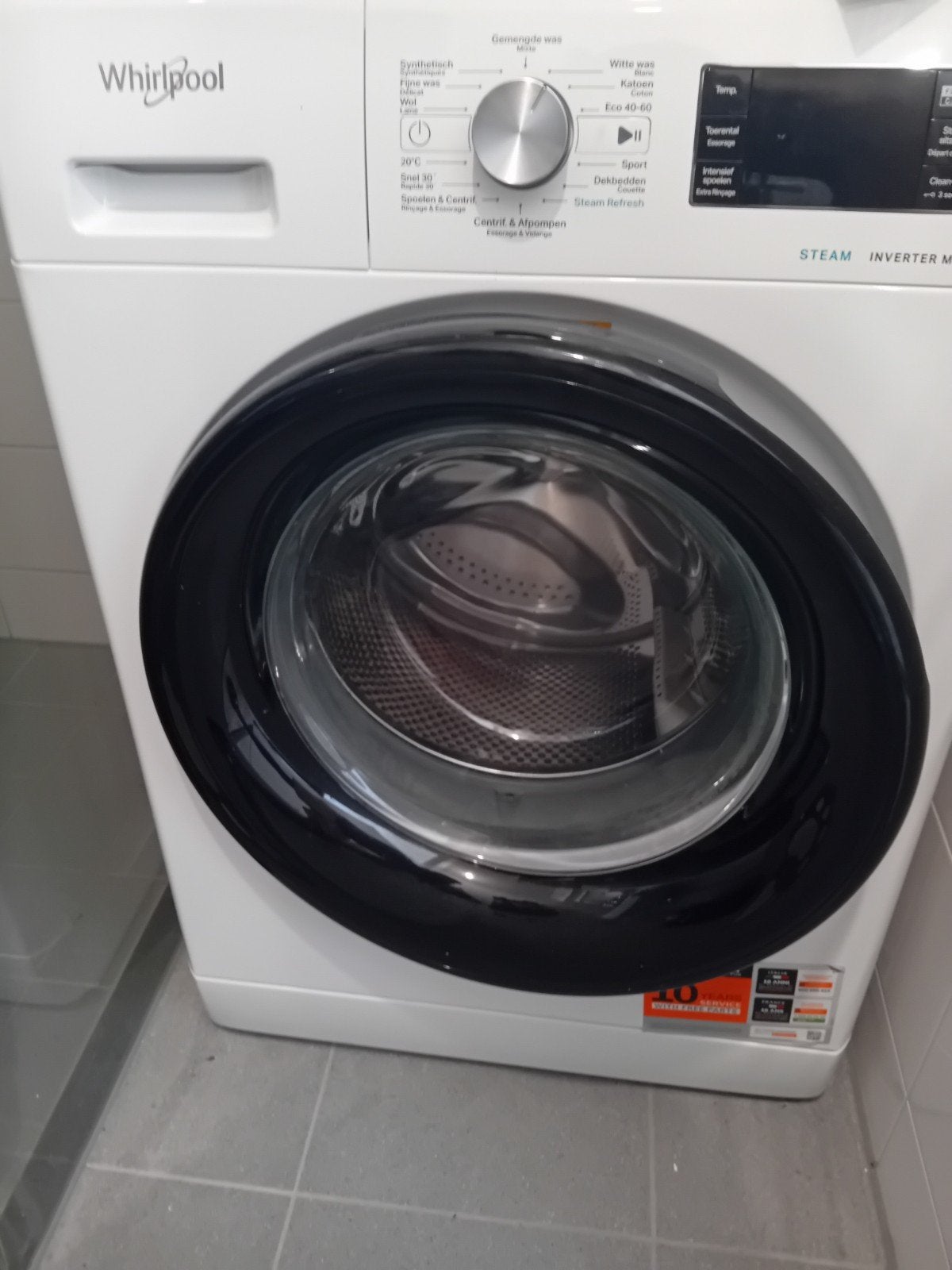 Nieuwe Whirlpool, Ophalen, 1200 tot 1600 toeren, Nieuw, Wolwasprogramma