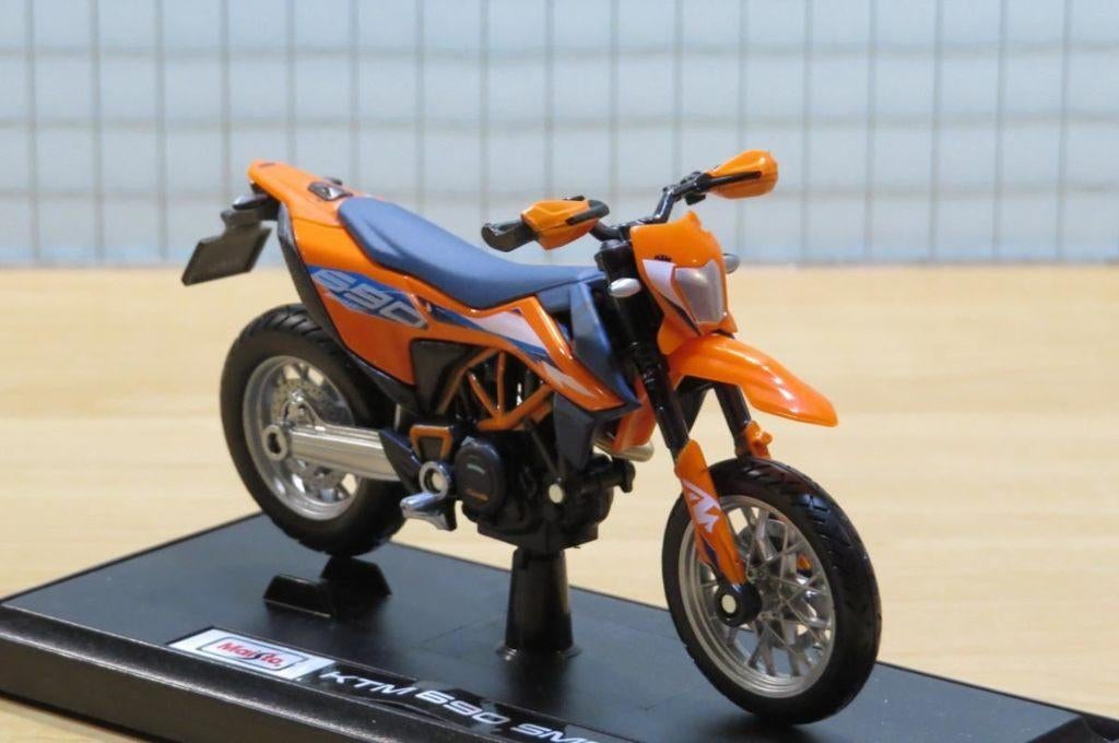KTM 690 SMC R supermotard 1:18 23092, Maisto, May Cheong Group France S.A.S., Nieuw, Ophalen of Verzenden