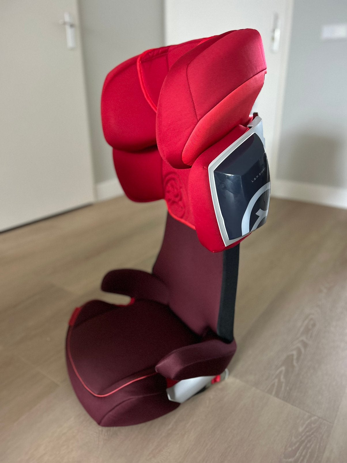 Cybex Solution X2-Fix autostoel 15-36 kg isofix - Rood, Kinderen en Baby's, Autostoeltjes, Zo goed als nieuw, Overige merken, 15 t/m 36 kg