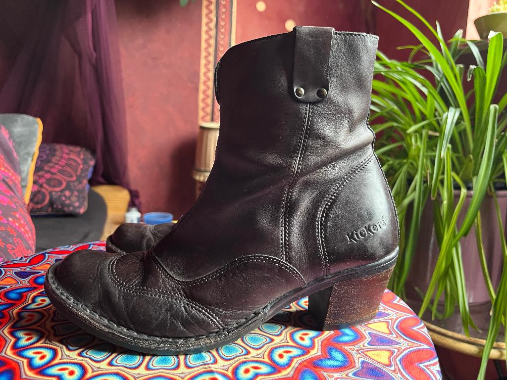 Stoere echt leren enkellaarzen van Kickers maat 39 nu 75€, Bruin, Lage of Enkellaarzen, Ophalen of Verzenden, Kickers