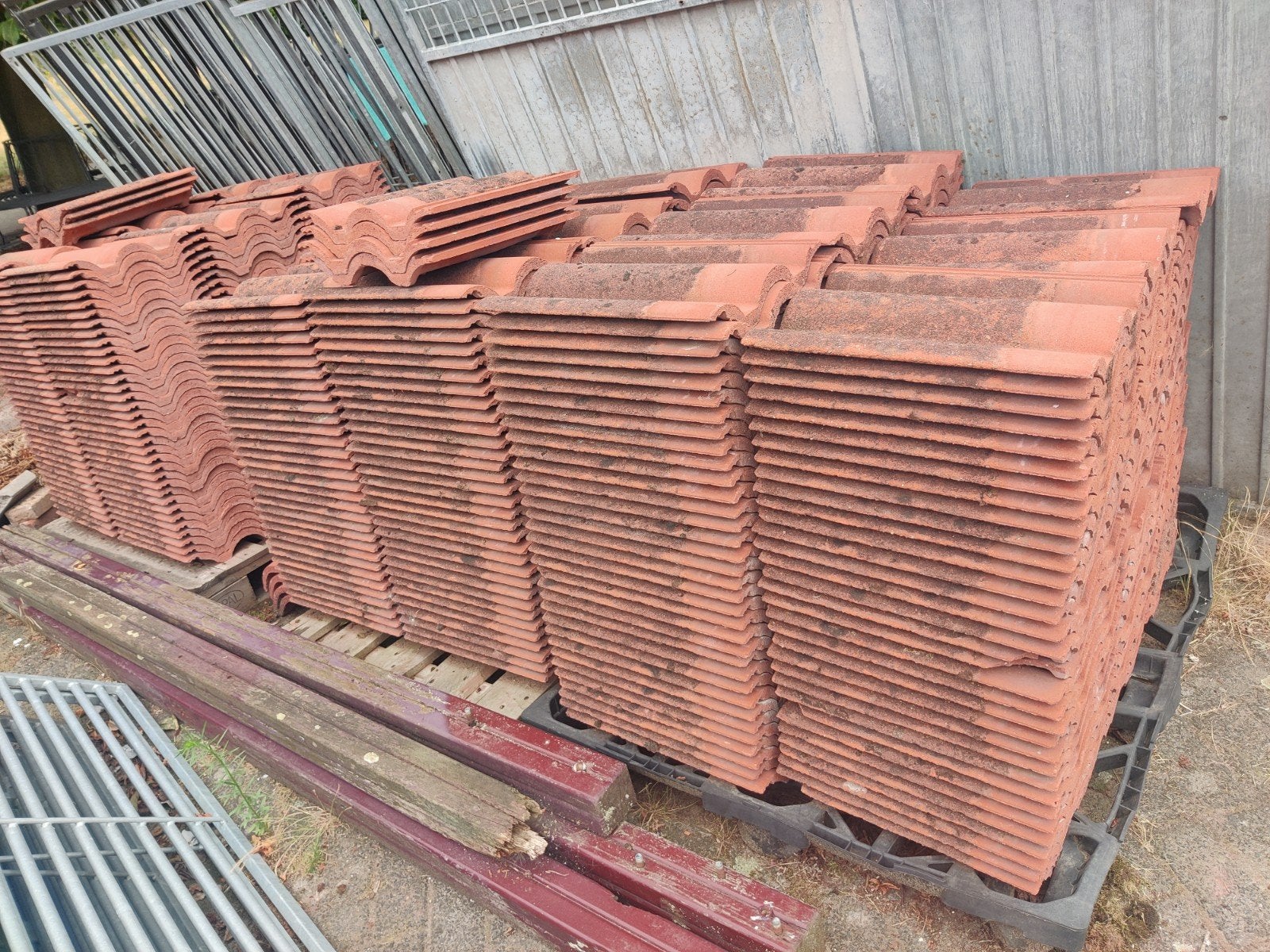 RBB Neroma Rood Betonpannen sneldek Beton Pannen, Ophalen, Gebruikt, Steen of Klei, 15 m² of meer