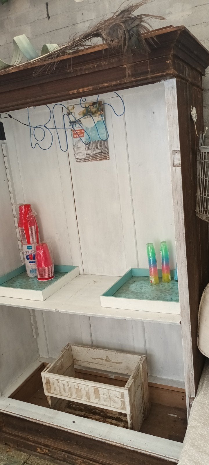 Grote oude kleding kast voor bv BAR of KOFFIEBAR, Ophalen, Gebruikt, Hout, Overige typen