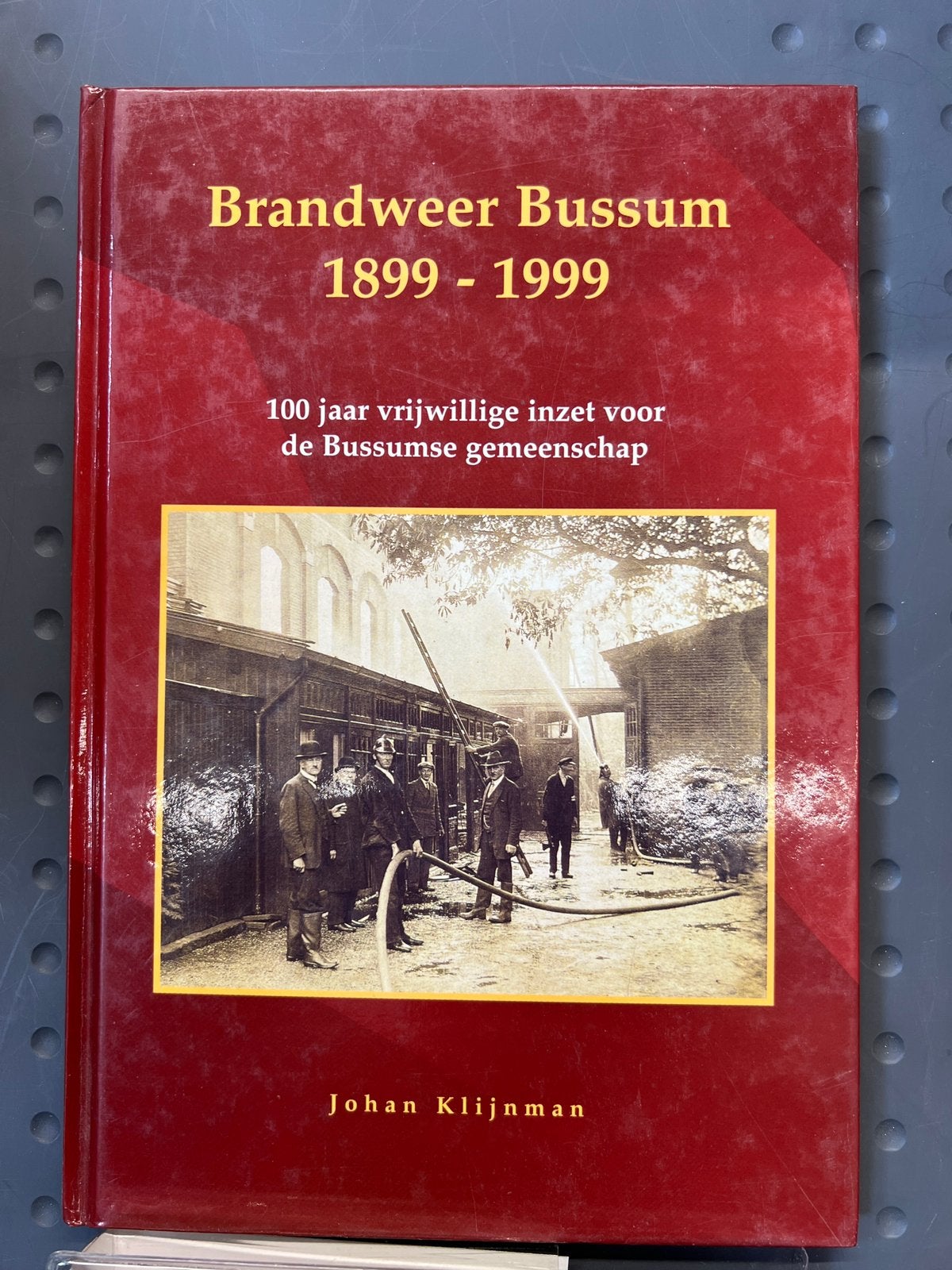 Brandweer Bussum 1899 - 1999, Ophalen of Verzenden, Gelezen