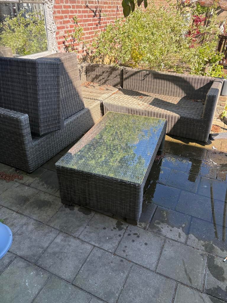 Wicker loungeset met glazen tafel - Grijs, 4 zitplaatsen, Gebruikt, Ophalen of Verzenden, Loungeset