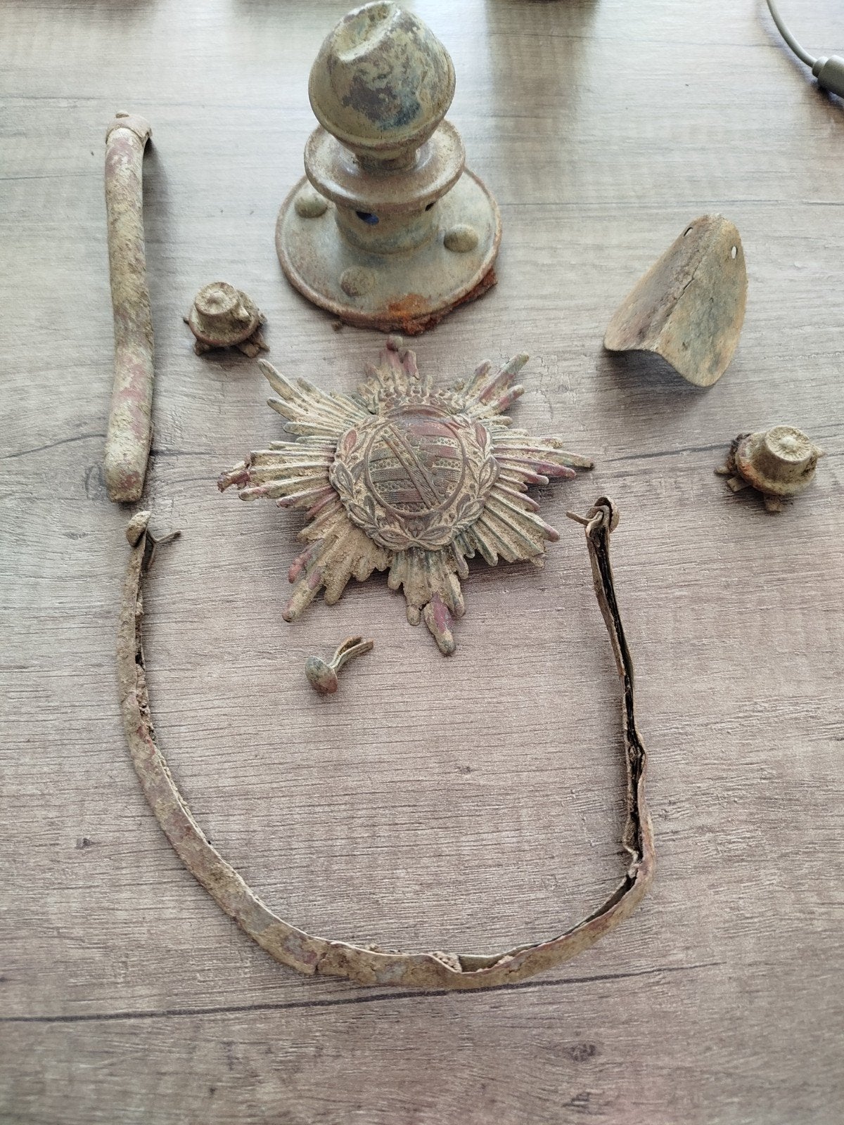 Pickelhaube artillerie vondst Sachsen erkennungsmarke, Ophalen of Verzenden