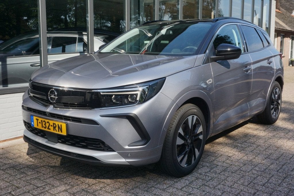 Opel Grandland 1.2 Turbo Ultimate Camera/Trekhaak!, Auto's, Opel, 12 maanden, 15 km/l, Gebruikt, Euro 6