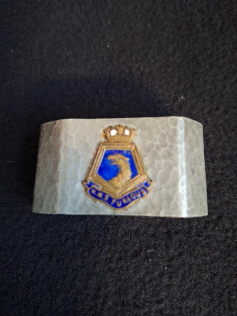 H.M.S Furious Servet Ring, Ophalen
